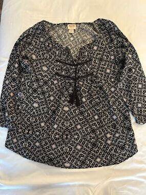Mossimo Supply Co. Black & White Tassel Tie Print Blouse